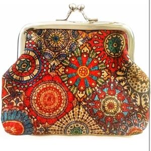 Colorful Mandala Pattern Women's Clutch